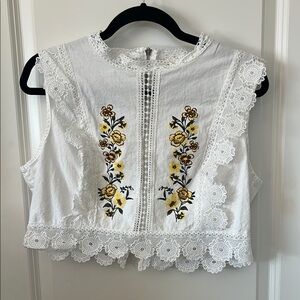Medium White Floral Embroidered Lace Trim Top with back zipper